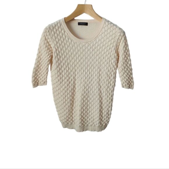 Amara Reya Petal Sweater - Picture 2 of 5